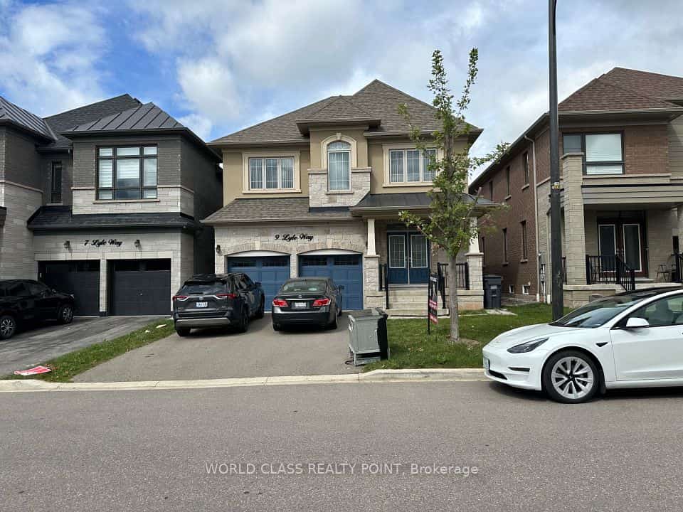 9 Lyle Way, Brampton, ON L6X 5P8