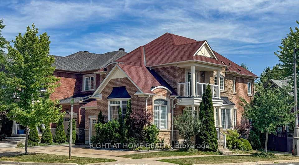 66 Larkmead Crescent, Markham, ON L6C 3C7