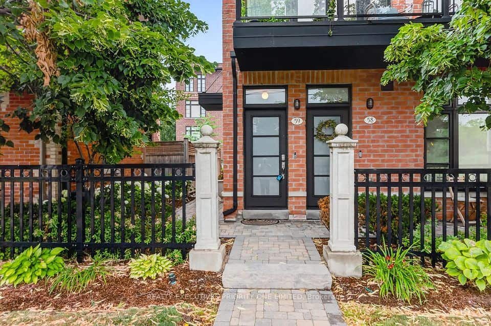 8161 Kipling Avenue, Vaughan