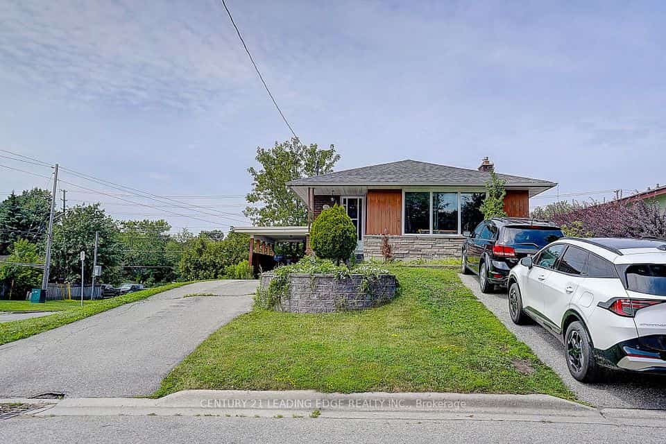 284 DOVER Street, Oshawa, ON L1G 6G6