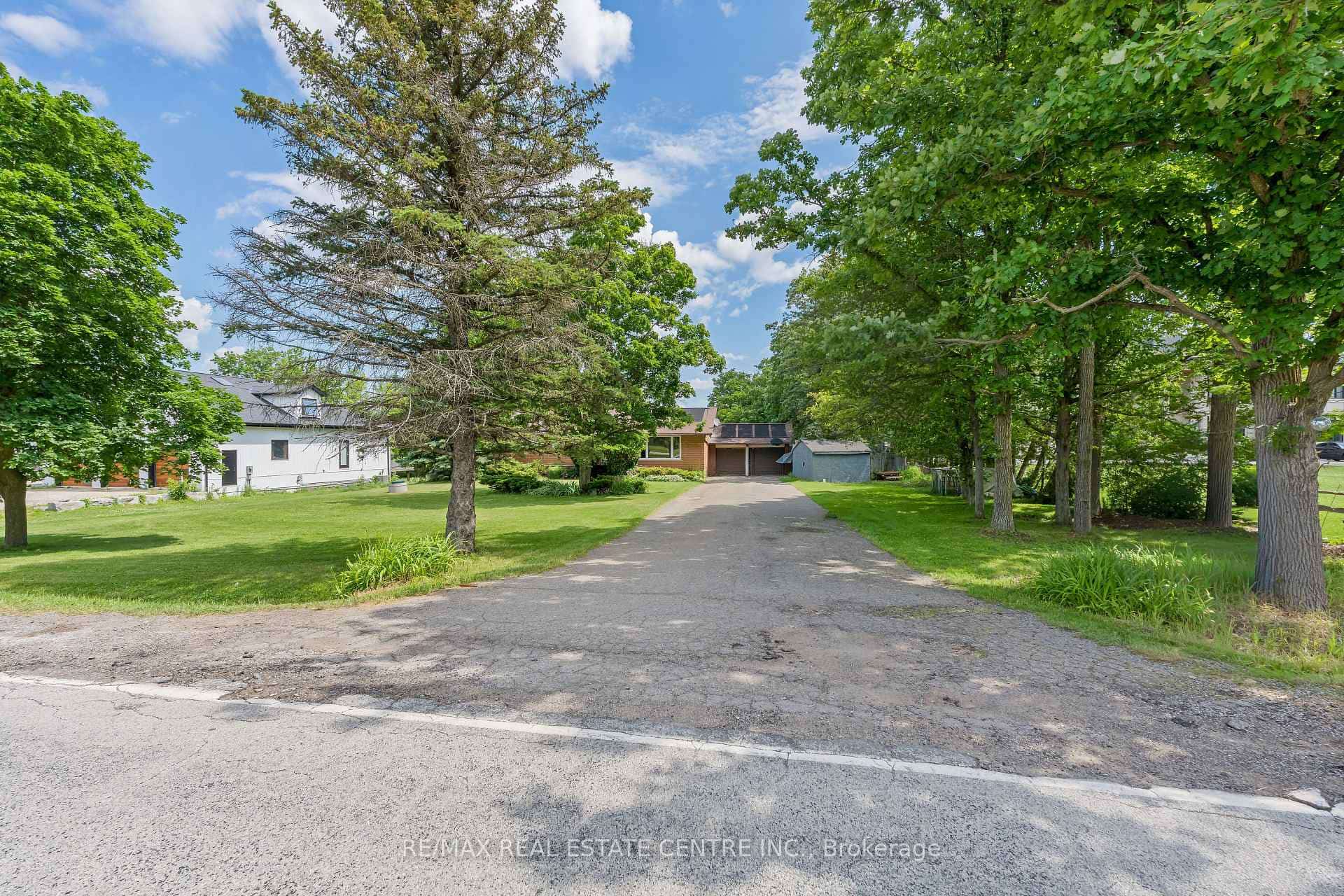 9409 Eighth Line, Halton Hills, ON L7G 4S5