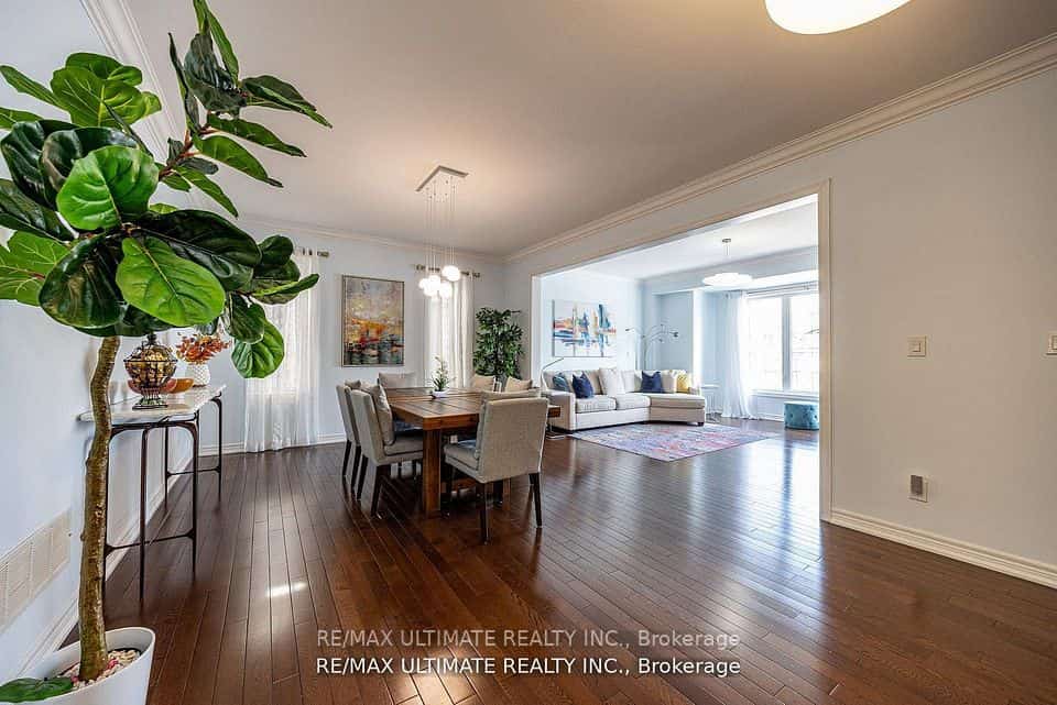 1160 Islington Avenue, Toronto, ON M8Z 4S7