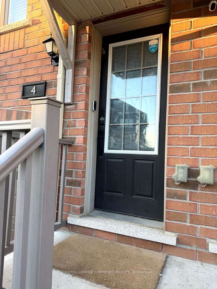 4 Soldier Street, Brampton, ON L7A 4B6