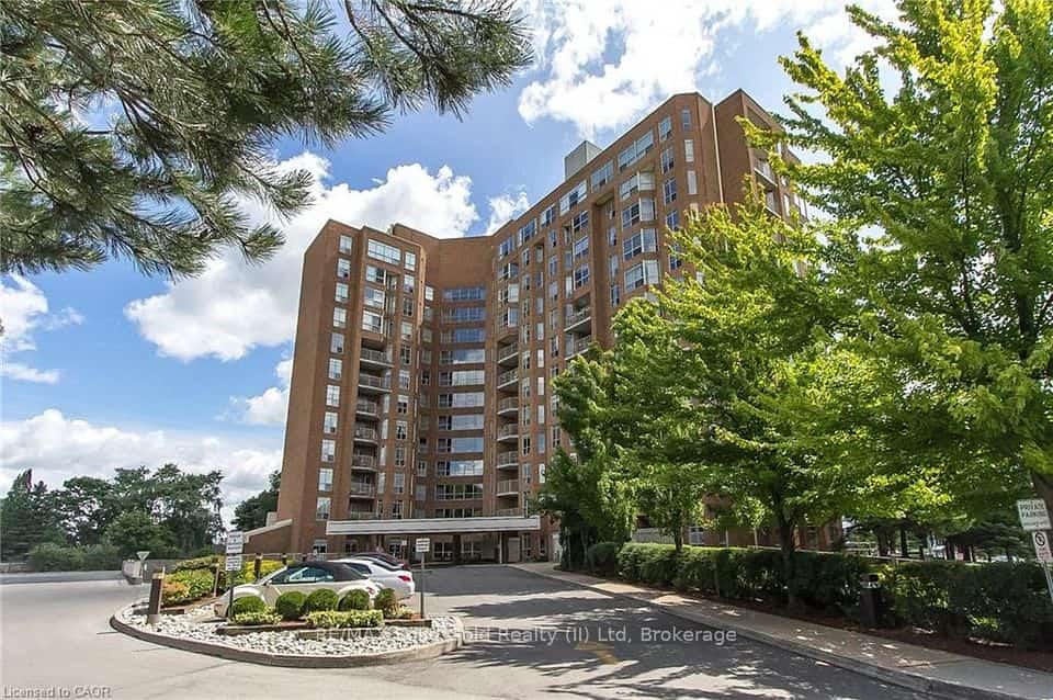 1414 E King Street E #101, Waterloo, ON N2G 4T8