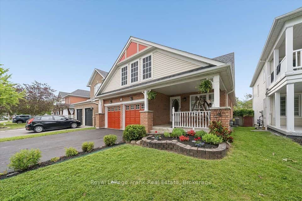 34 Davey Street, Ajax, ON L1Z 1L2