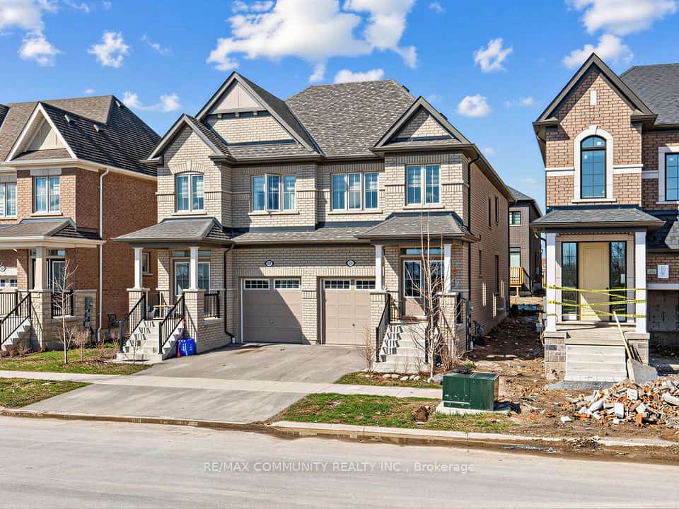 62 Littlewood Drive, Whitby, ON L1P 0H4