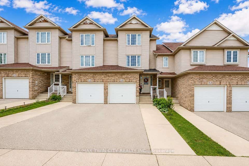 235 Red Clover Court, Kitchener, ON N2E 4J5