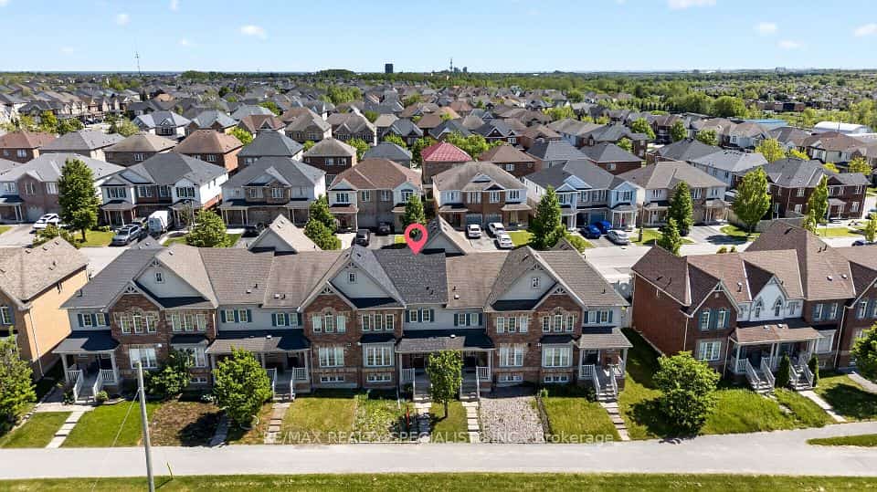 45 Warnford Circle, Ajax, ON L1T 0J7