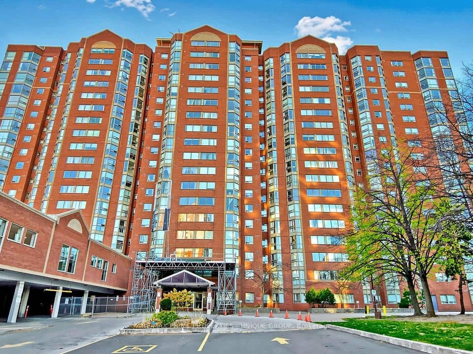 2460 Eglinton Avenue E, Toronto