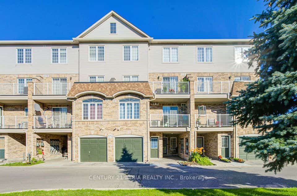 200 McLevin Avenue #127, Toronto, ON M1B 6A2