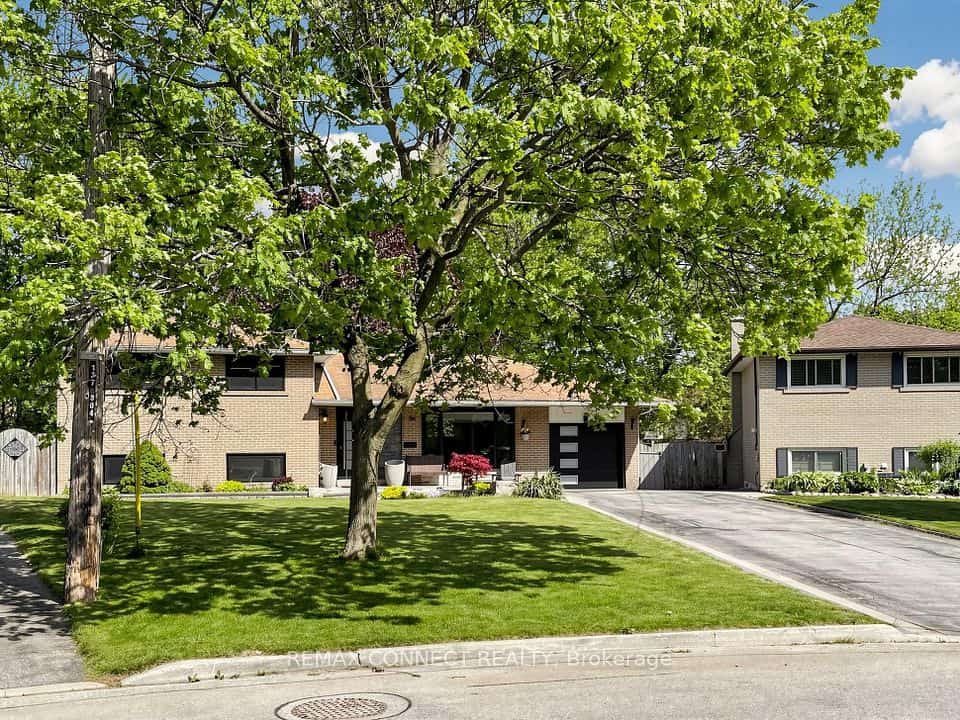 58 Ravine Park Crescent, Toronto, ON M1C 2M4