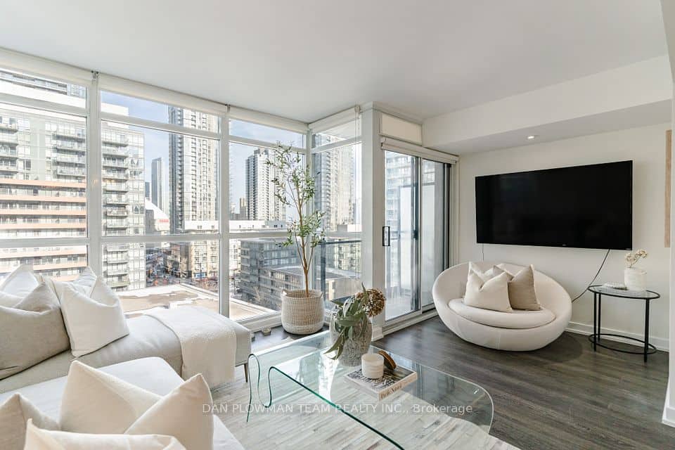 8 Telegram Mews, Toronto