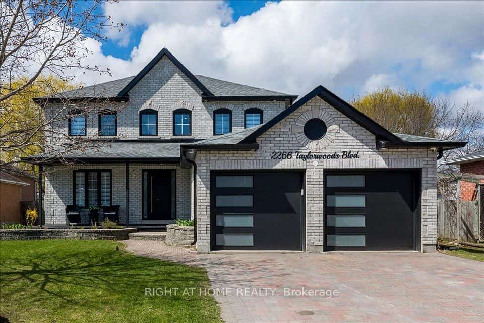 2266 Taylorwoods Boulevard, Innisfil, ON L9S 2E6
