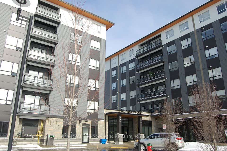 247 Northfield Drive E #505, Waterloo, ON N2K 0H1