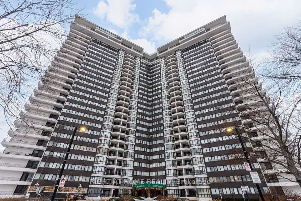 1333 Bloor Street #606, Mississauga, ON L4Y 3T6