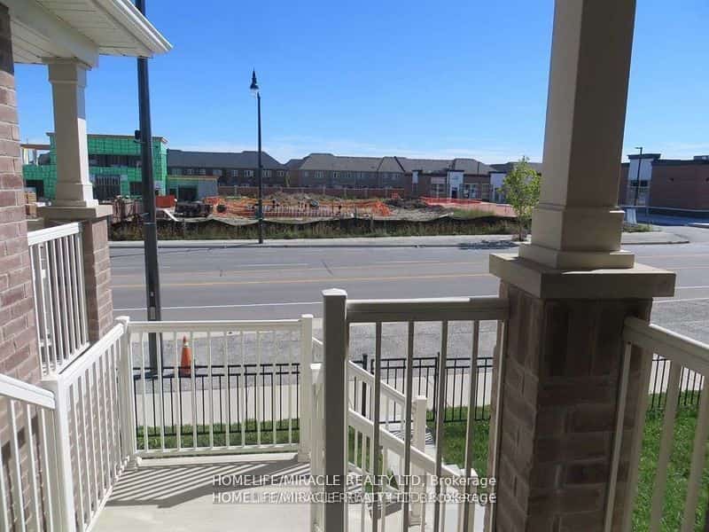 142 Golden Springs Drive, Brampton, ON L7A 0C7