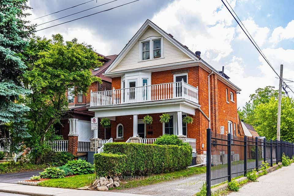 82 Burris Street, Hamilton, ON L8M 2J5