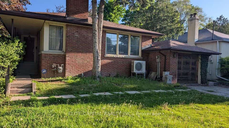 172 York Mills Road, Toronto, ON M2L 1K7