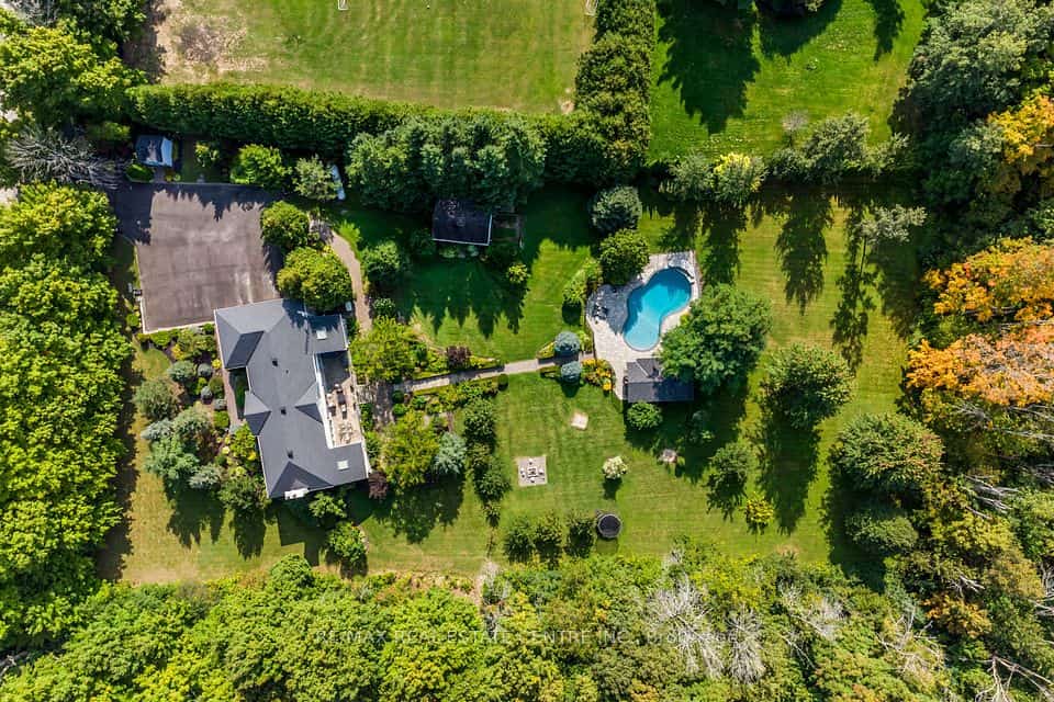 4220 Ennisclare Drive, Milton, ON N0B 2K0