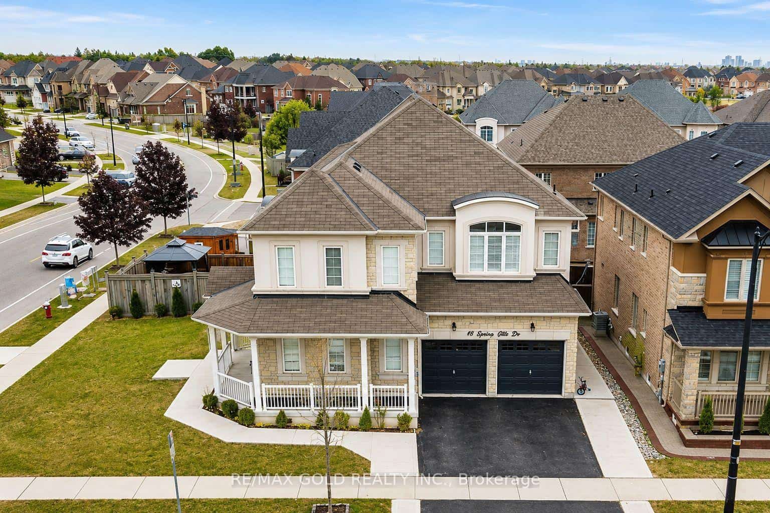 49 Squire Ellis Drive, Brampton, ON L6P 4C2
