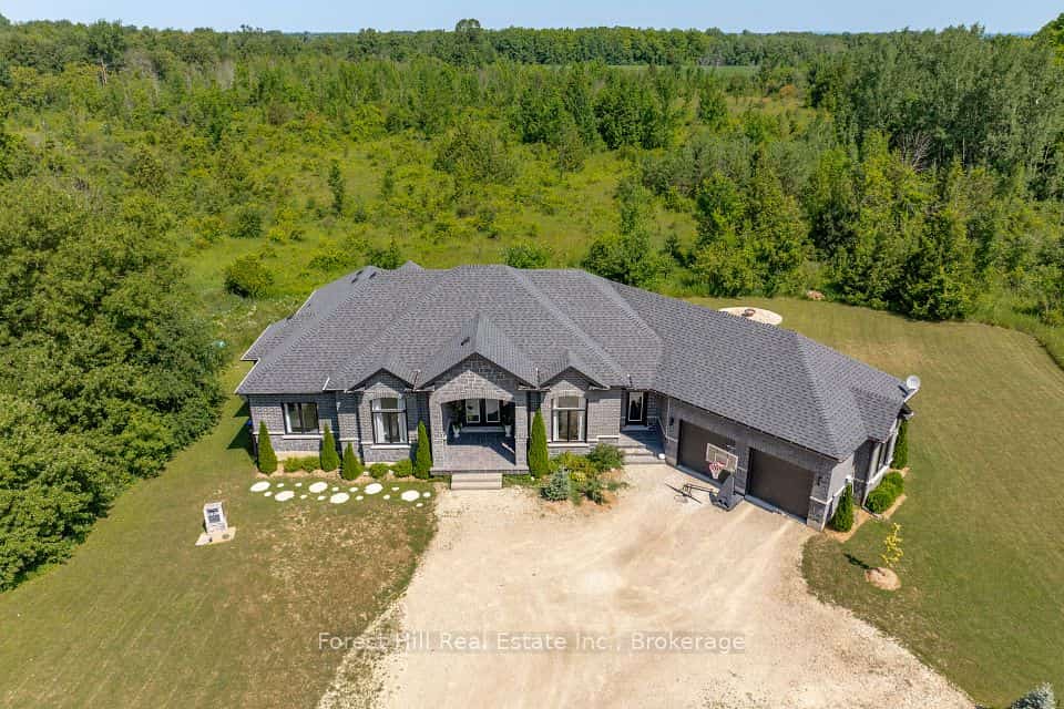 1029 Sixth Street, Collingwood, ON L9Y 3Y9