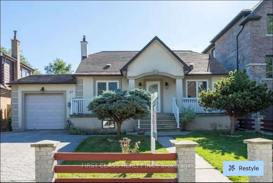 49 Macdonald Street, Toronto, ON M8V 1Y3