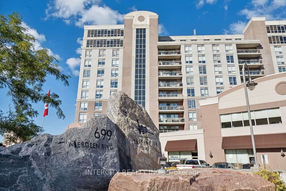 699 Aberdeen Boulevard #905, Midland, ON L4R 5P2