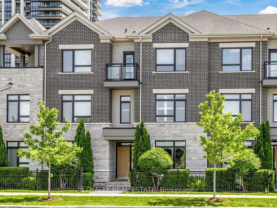 52 South Park Road, Markham, ON L3T 0G6
