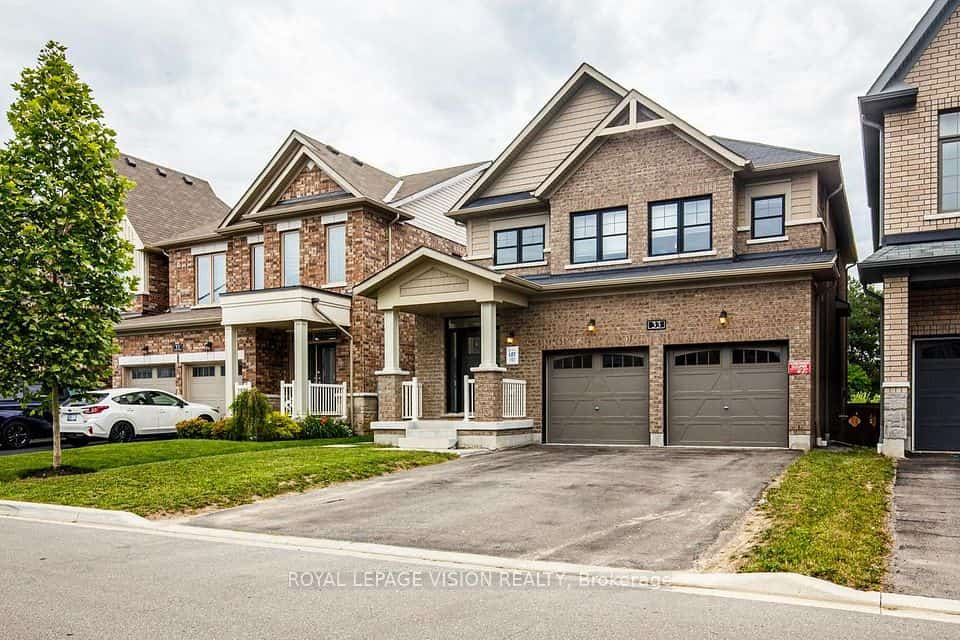 33 Bremner Street, Whitby, ON L1R 1W5