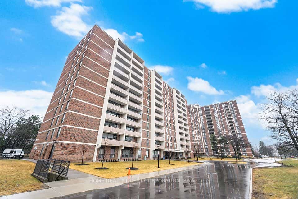 3120 Kirwin Avenue #605, Mississauga, ON L5A 3R2