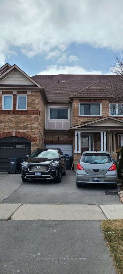 6850 Dillingwood Drive, Mississauga, ON L5N 6Z9