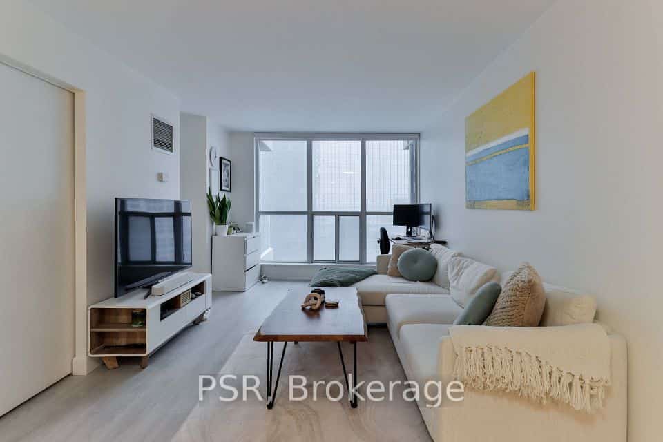 8 York Street #1403, Toronto, ON M5J 2Y2