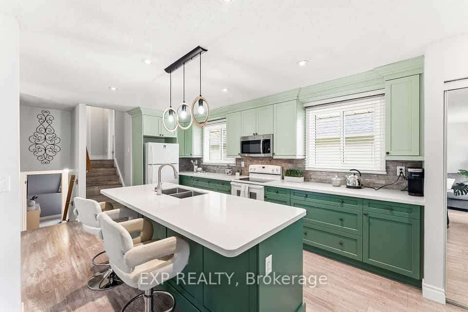 570 Annandale Street, Oshawa, ON L1H 7S7