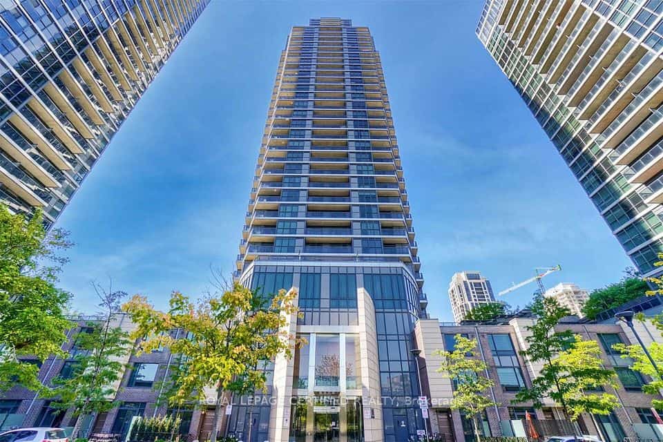 5 Valhalla Inn Road #809, Toronto, ON M9B 0B1