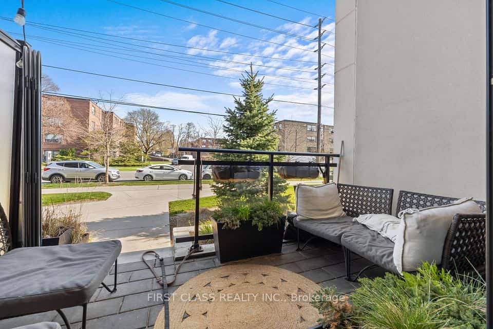 1 Neighbourhood Lane, Toronto