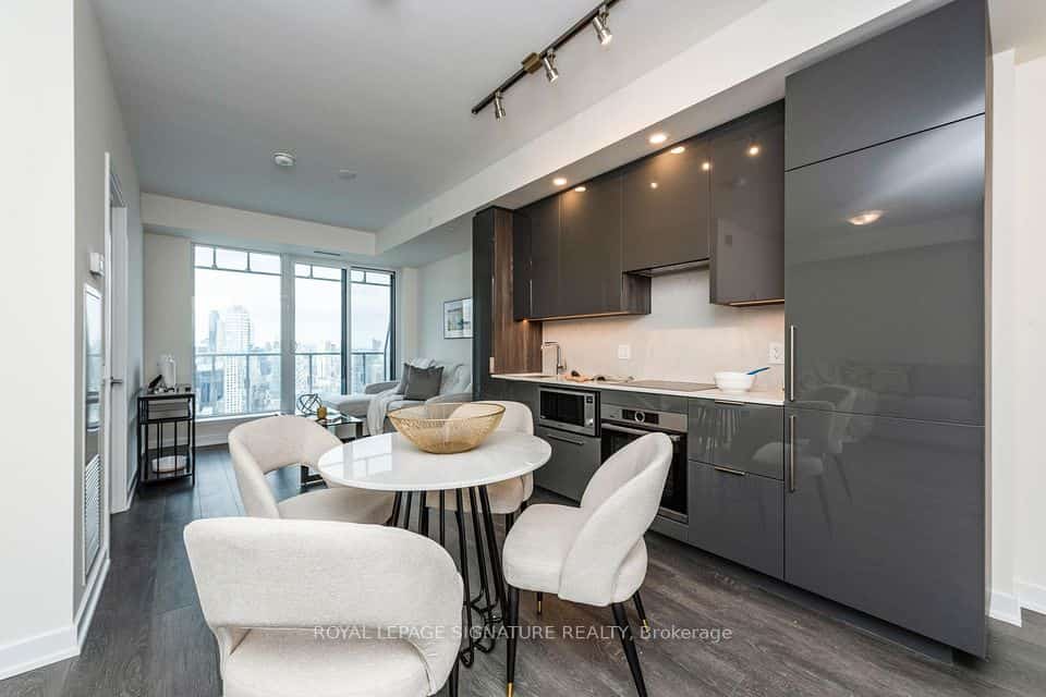 28 Freeland Street #5006, Toronto, ON M5E 0E3