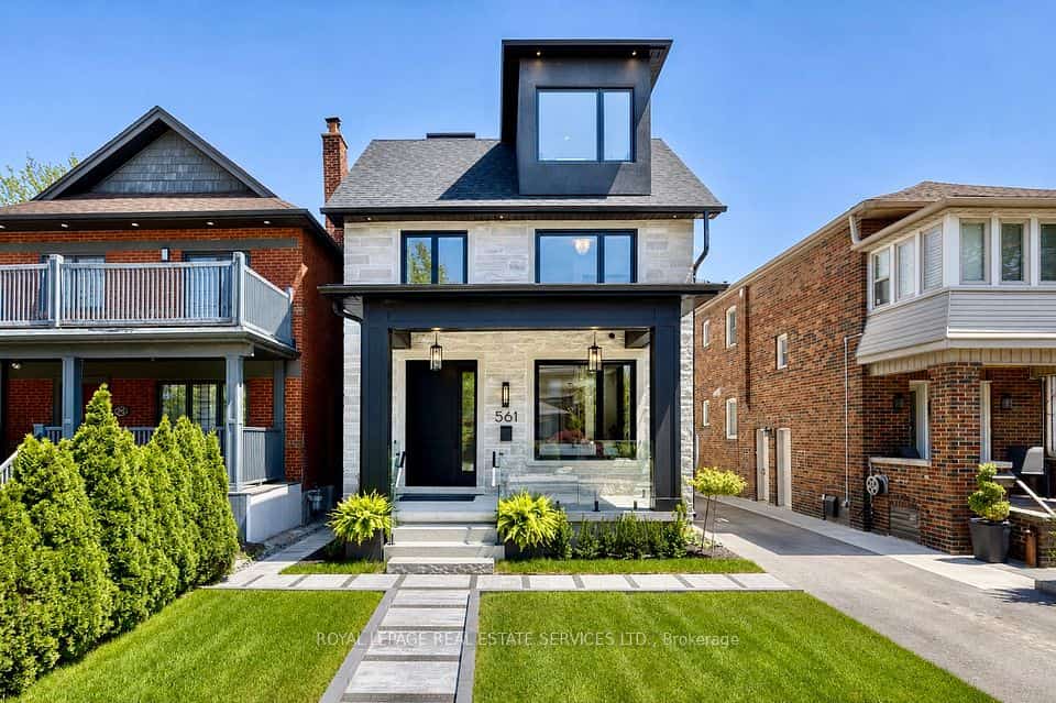 561 Durie Street, Toronto, ON M6S 3H2