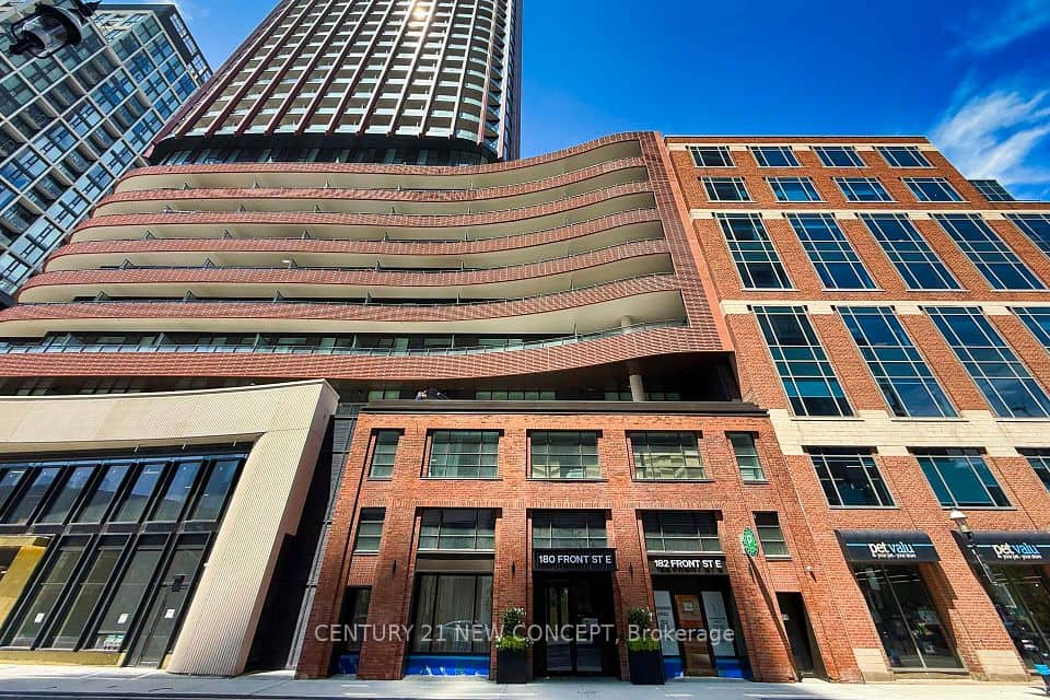 180 Front Street E, Toronto