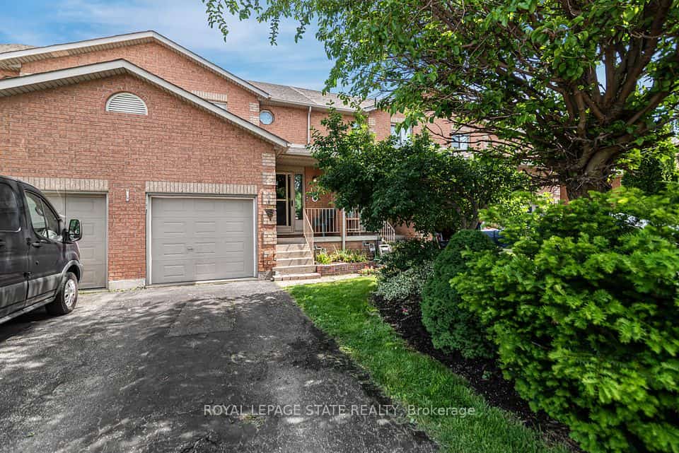 127 Terni Boulevard, Hamilton, ON L8W 3W4