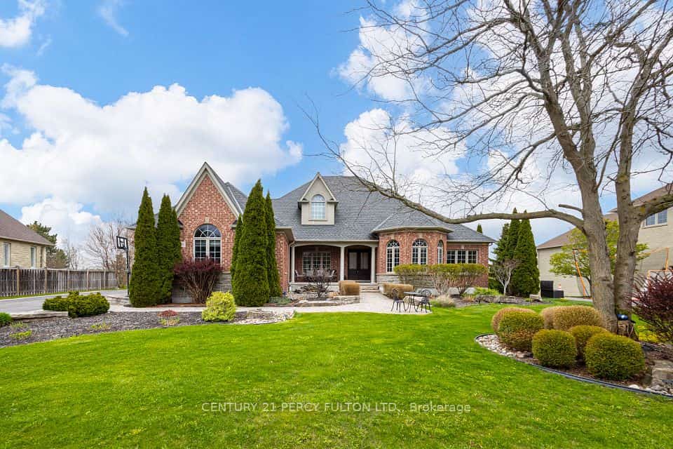 19 Wilson House Drive, Whitby, ON L0B 1A0