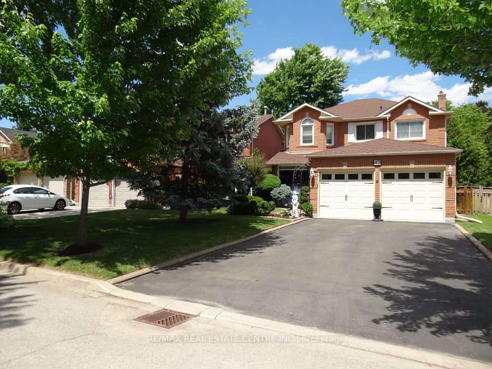 42 Davis Crescent, Halton Hills, ON L7G 5P5