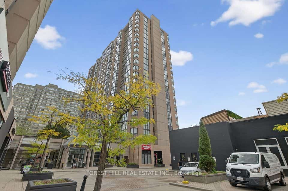 285 Enfield Place #210, Mississauga, ON L5B 3Y6