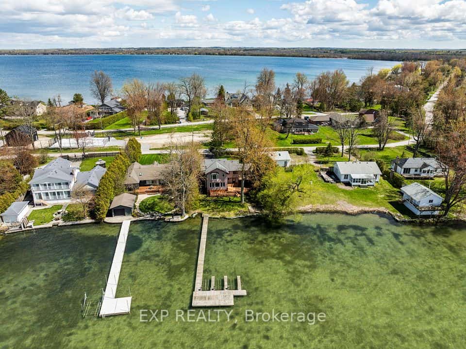 582 Duclos Point Road, Georgina, ON L0E 1N0