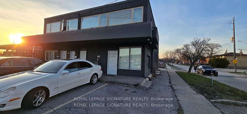 496-498 Horner Avenue #496, Toronto, ON M8W 2B8