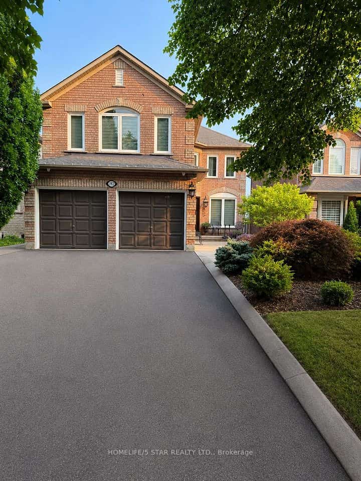 192 Veneto Drive, Vaughan, ON L4L 8X6