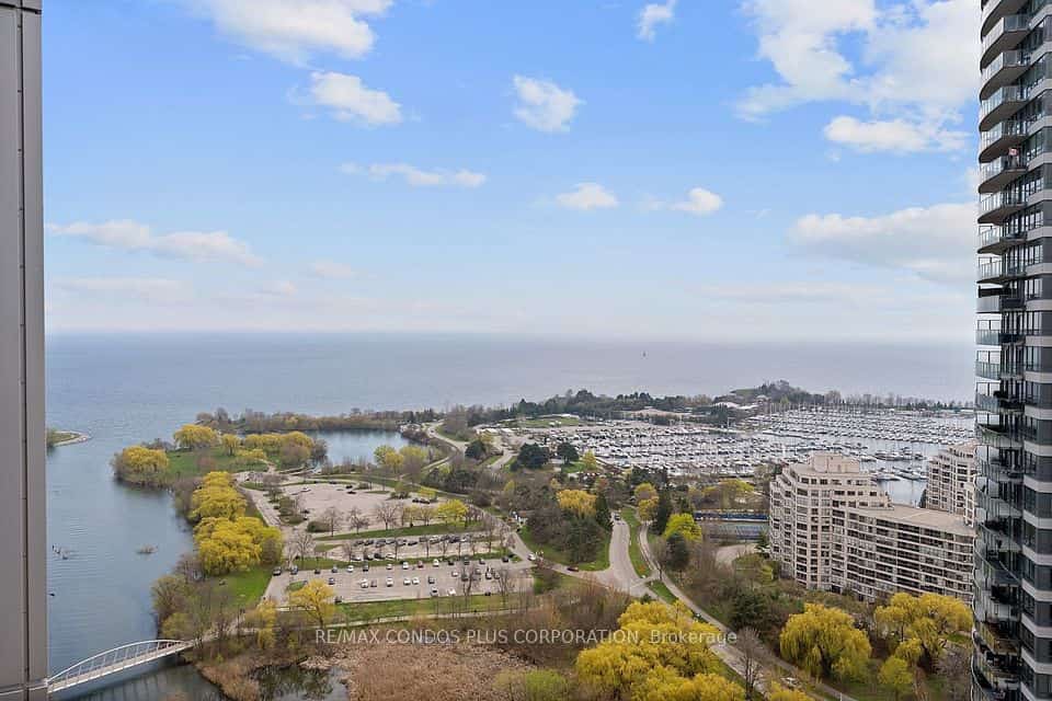 2212 Lakeshore Boulevard W #3206, Toronto, ON M8V 0C2
