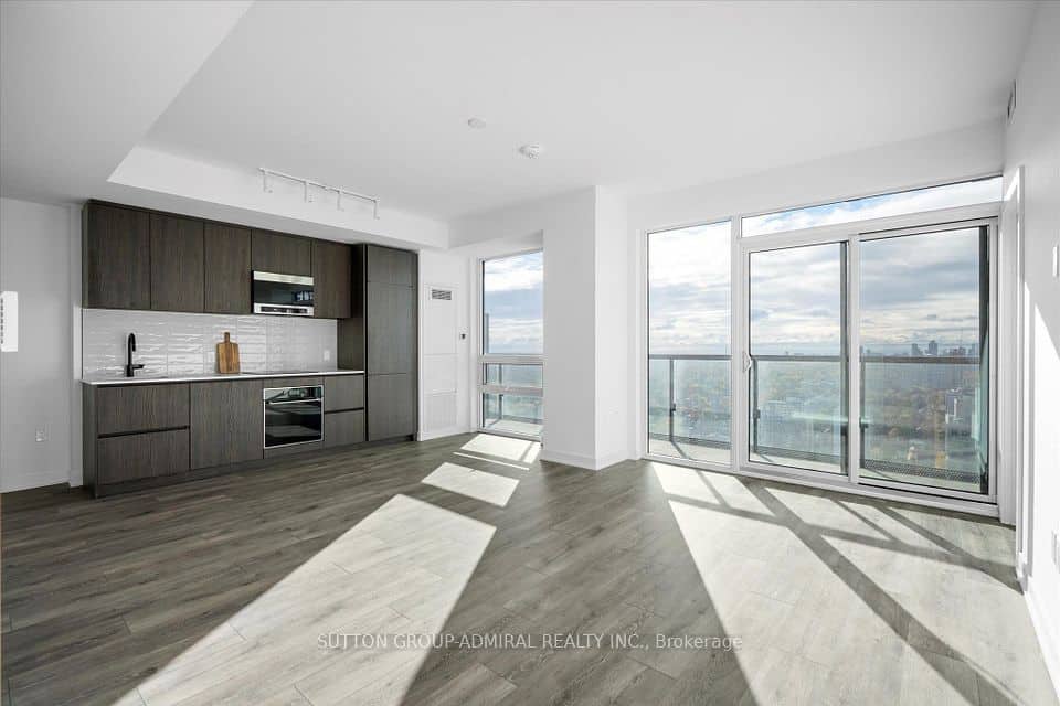 127 Broadway Avenue, Toronto