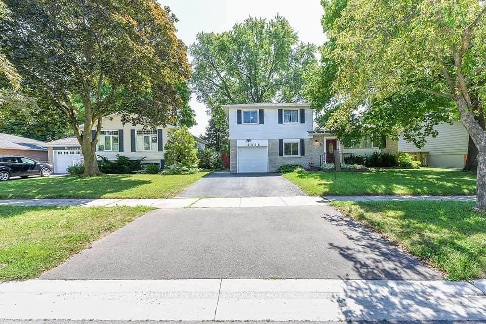 2506 Bridge Road, Oakville, ON L6L 2H2