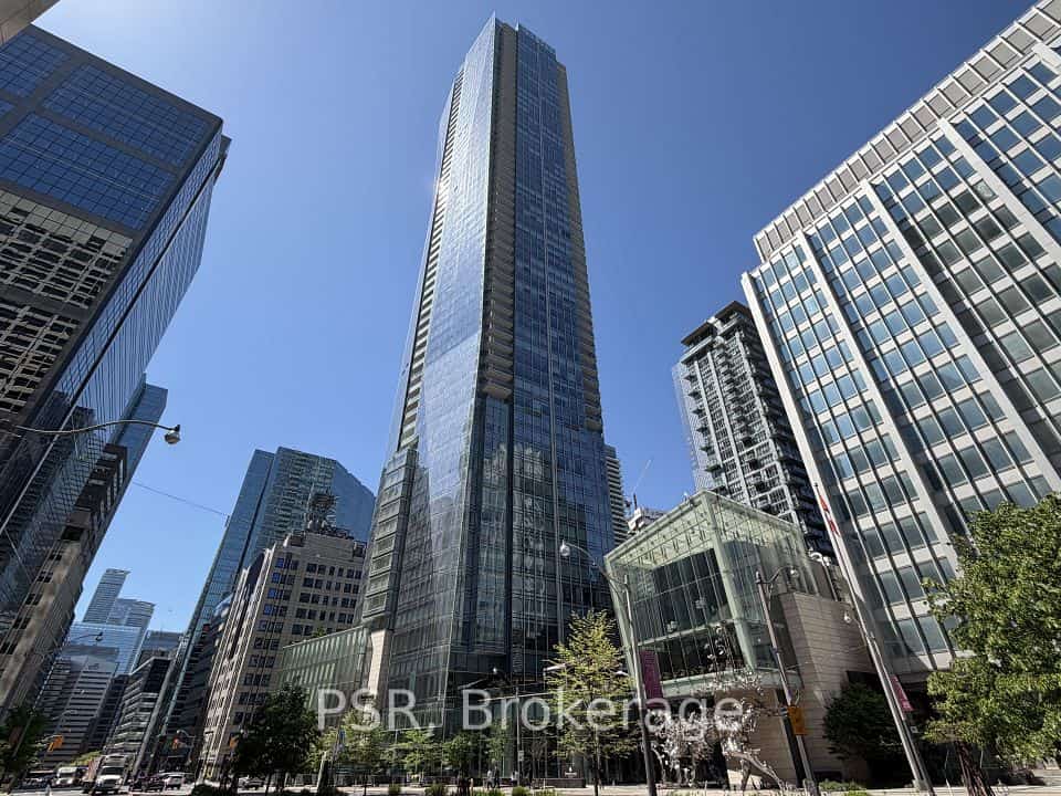 180 University Avenue #5003, Toronto, ON M5H 0A2