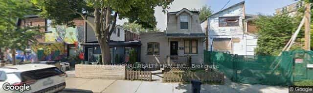 16 Uxbridge Avenue, Toronto, ON M6N 2Y2